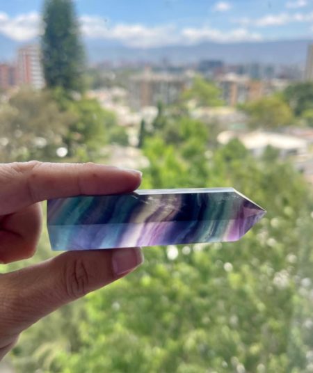 Fluorita Obelisco mediano